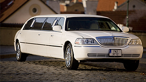 Limuz�na Lincoln 120'' b�l�
